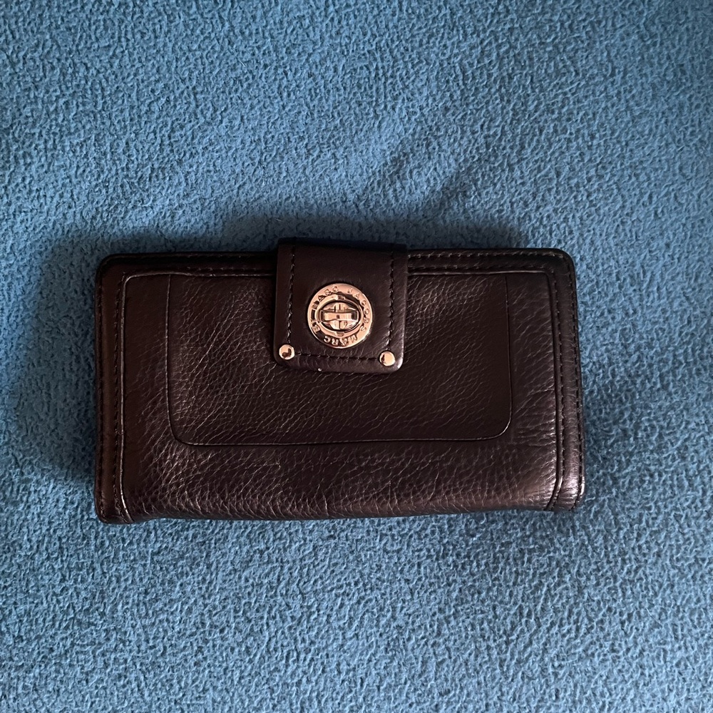 Marc by Marc Jacobs black turn-lock wallet